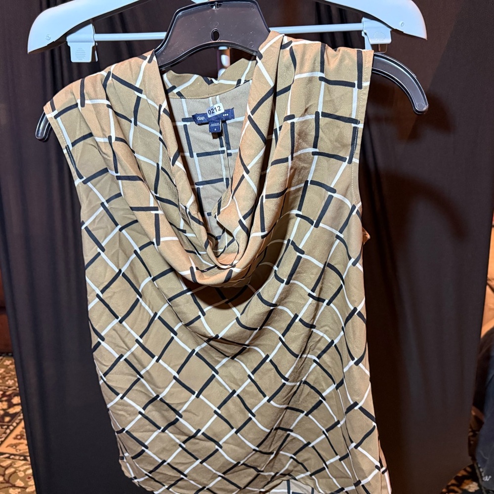 Gap Tan and Black Checkered Blouse 0212
